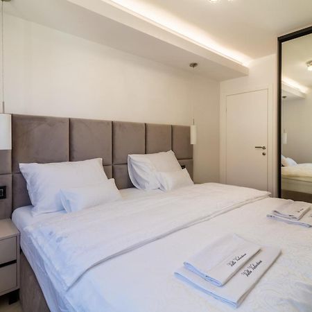 Beach Villa Valentina 트로기르 객실 사진